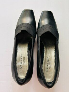 NWT Mark Lemp Classics Black Pumps, Size 8M